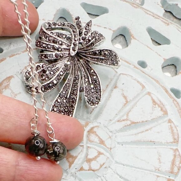 Extra long minimalist bar black tourmaline earrings - Picture 2 of 3